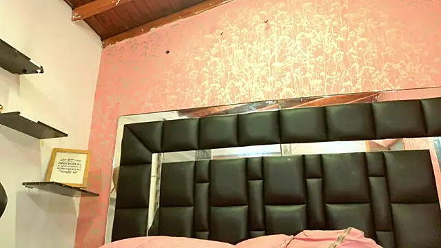 Sofia martiin online show from 11, 11, 2025