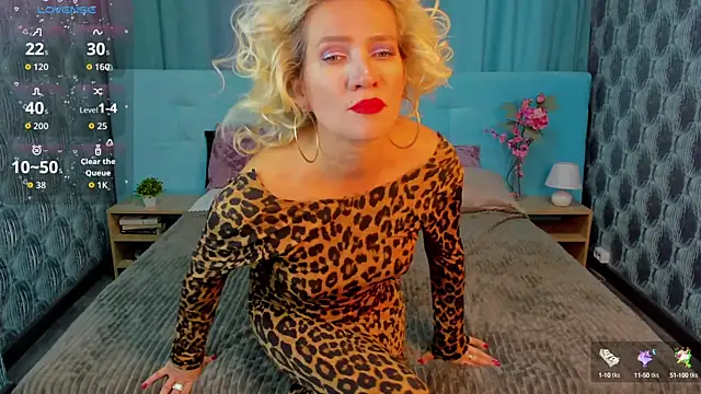 Luna  Lewis online show from 8, 10, 2025