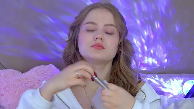 SelinSwarovski online show from 4, 10, 2025