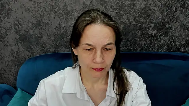 Lillian White online show from 10, 3, 2025