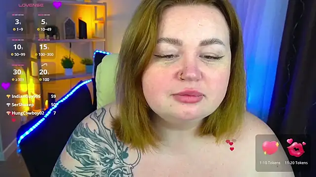 ZaraReignn online show from 6, 1, 2025