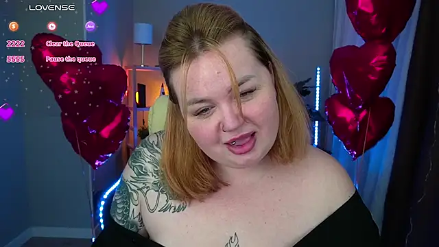 ZaraReignn online show from 20, 2, 2025