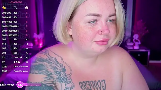 ZaraReignn online show from 15, 9, 2025