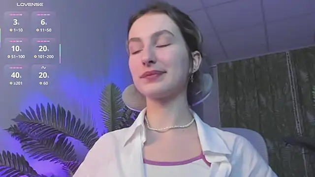 LuxRayi online show from 16, 1, 2026