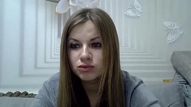 Snapshot of TinaFun4u chatting on 1, 2, 2025 TinaFun4u online show from 1, 2, 2025