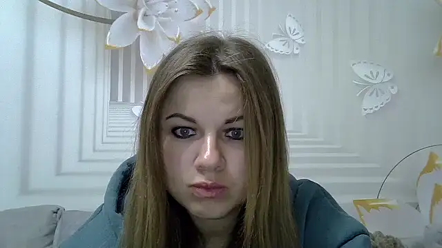 Snapshot of TinaFun4u chatting on 4, 3, 2025 TinaFun4u online show from 4, 3, 2025