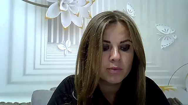 Snapshot of TinaFun4u chatting on 4, 10, 2025 TinaFun4u online show from 4, 10, 2025