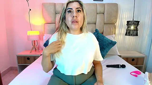 AdharaSmithh online show from 3, 11, 2025