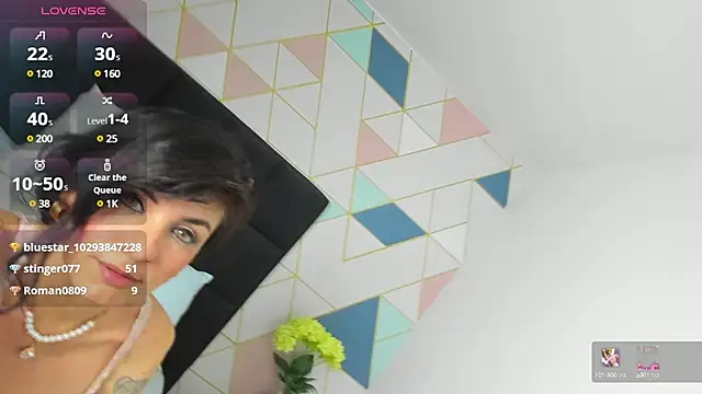 Snapshot of elissa_iris chatting on 1, 2, 2025 elissa iris online show from 1, 2, 2025