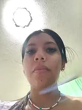 Snapshot of jaky_reyes chatting on 2, 3, 2025 jaky reyes online show from 2, 3, 2025