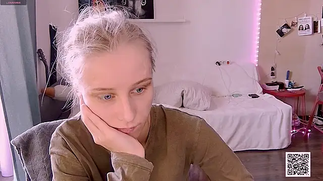 KatiKate online show from 9, 9, 2025