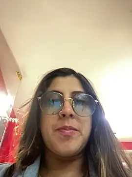 girl anni online show from 30, 1, 2025
