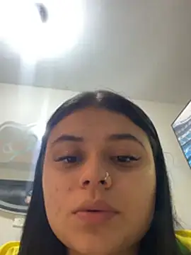 Snapshot of alissonfernandez_ chatting on 24, 6, 2026 alissonfernandez online show from 24, 6, 2026