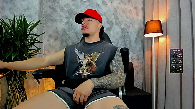 boyc022  online show from 25, 11, 2025