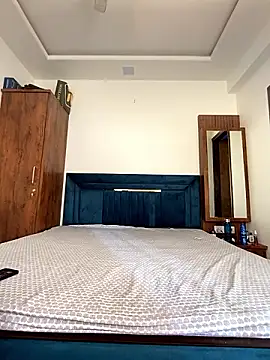 Emmy kapoor online show from 8, 12, 2024