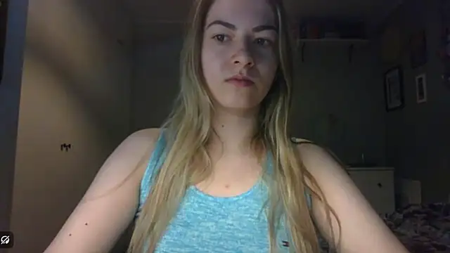 Snapshot of ROSIEx_sweet chatting on 9, 4, 2026 ROSIEx sweet online show from 9, 4, 2026