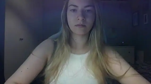 Snapshot of ROSIEx_sweet chatting on 29, 4, 2026 ROSIEx sweet online show from 29, 4, 2026