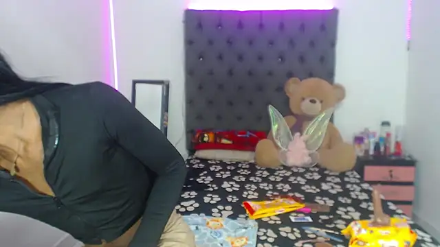 lucianadolll online show from 1, 10, 2025