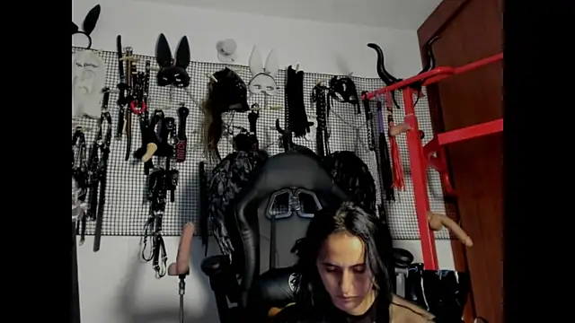 Snapshot of Evil_sammy chatting on 4, 6, 2026 Evil sammy online show from 4, 6, 2026