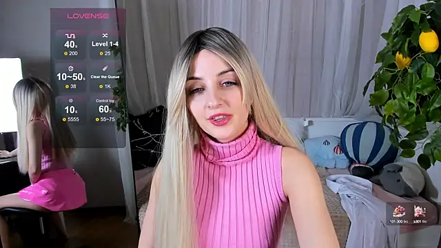 Snapshot of Katty_Lights chatting on 12, 1, 2025 Katty Lights online show from 12, 1, 2025