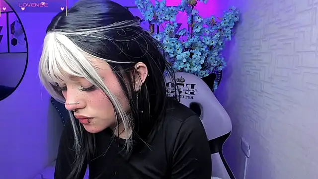 Theia moon online show from 8, 11, 2025