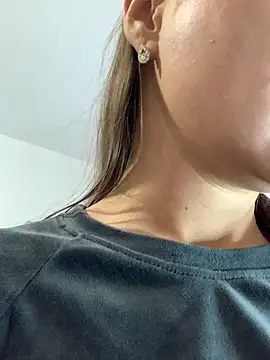 MiraMiss online show from 18, 12, 2025