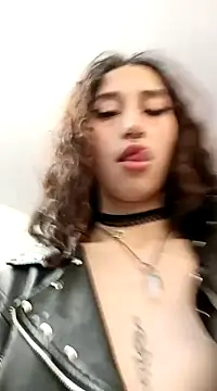 Snapshot of Queenjenn__ chatting on 31, 1, 2025 Queenjenn online show from 31, 1, 2025