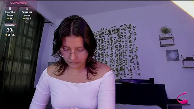 Noellesable online show from 20, 2, 2025