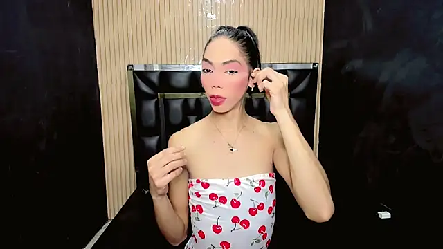 Snapshot of Luna_and_valery chatting on 17, 4, 2026 Luna and valery online show from 17, 4, 2026