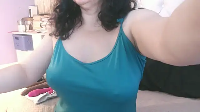 maturepriscila online show from 23, 2, 2025