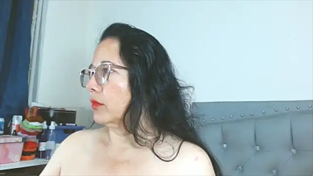 maturepriscila online show from 8, 2, 2026