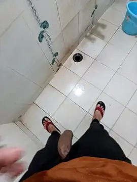 Snapshot of ken_tanaka chatting on 8, 3, 2025 ken tanaka online show from 8, 3, 2025