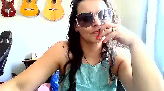 escritorasafada online show from 10, 1, 2025