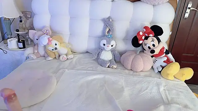 Unique-yiyi online show from 8, 1, 2025