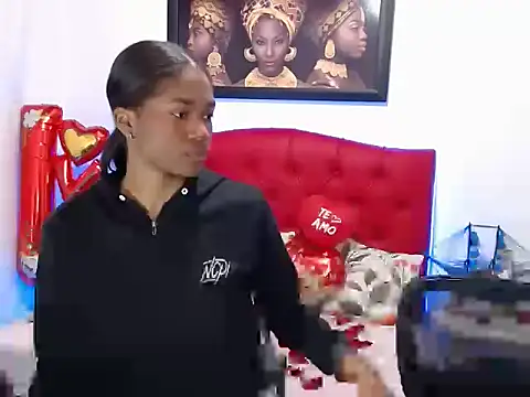 Snapshot of MISSANDRE4 chatting on 14, 2, 2025 MISSANDRE4 online show from 14, 2, 2025