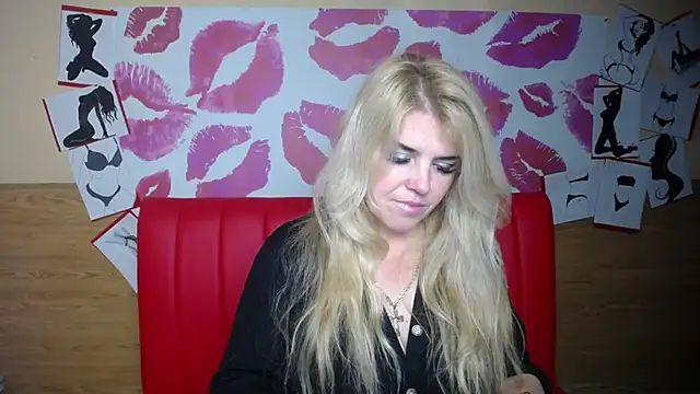 Julya Barbi online show from 3, 12, 2025