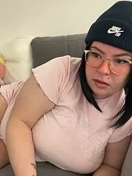 Snapshot of SoshyBaby chatting on 13, 2, 2025 SoshyBaby online show from 13, 2, 2025