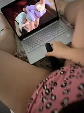 Snapshot of SoshyBaby chatting on 27, 9, 2025 SoshyBaby online show from 27, 9, 2025