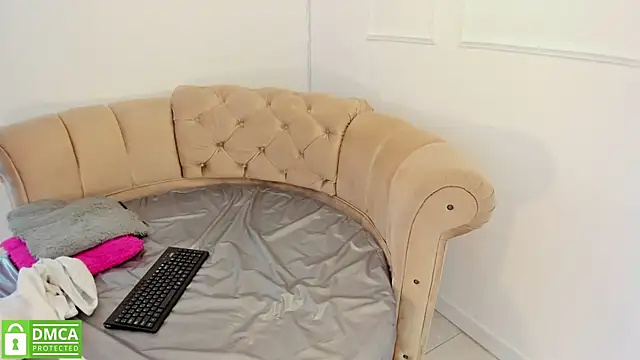 khloeblake online show from 25, 1, 2025