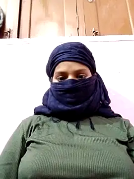 Snapshot of Shivani_Tivari chatting on 5, 12, 2024 Shivani Tivari online show from 5, 12, 2024