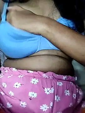 Snapshot of Shivani_Tivari chatting on 2, 3, 2025 Shivani Tivari online show from 2, 3, 2025
