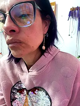 Snapshot of Goddess-Love- chatting on 18, 11, 2025 Goddess-Love- online show from 18, 11, 2025