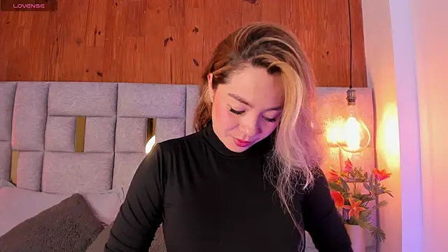 Saori newman online show from 7, 1, 2025