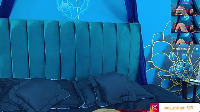 Lunamistyc online show from 9, 3, 2026