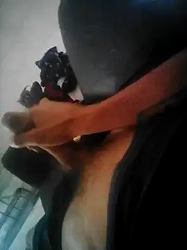 Snapshot of fuckbunny84b chatting on 11, 2, 2025 fuckbunny84b online show from 11, 2, 2025