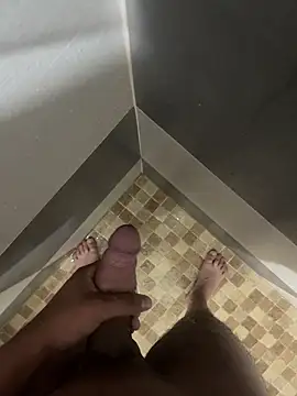 Snapshot of mylovetr1 chatting on 12, 3, 2025 mylovetr1 online show from 12, 3, 2025