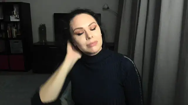 Snapshot of MollyCheiz chatting on 2, 12, 2024 MollyCheiz online show from 2, 12, 2024