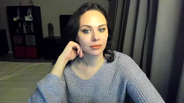 Snapshot of MollyCheiz chatting on 19, 2, 2025 MollyCheiz online show from 19, 2, 2025