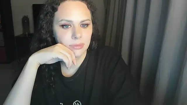 Snapshot of MollyCheiz chatting on 26, 6, 2026 MollyCheiz online show from 26, 6, 2026