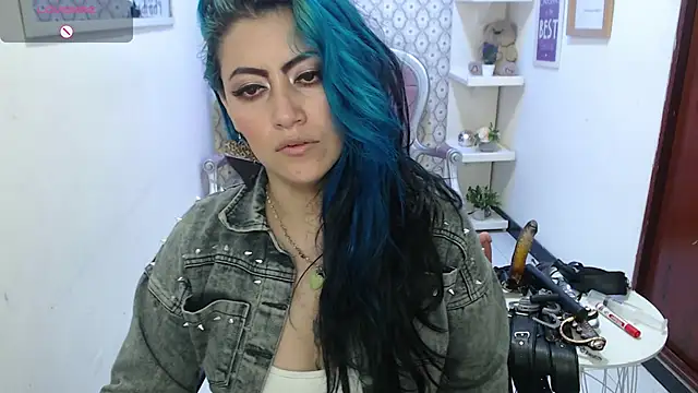 scarleth blue online show from 17, 1, 2025